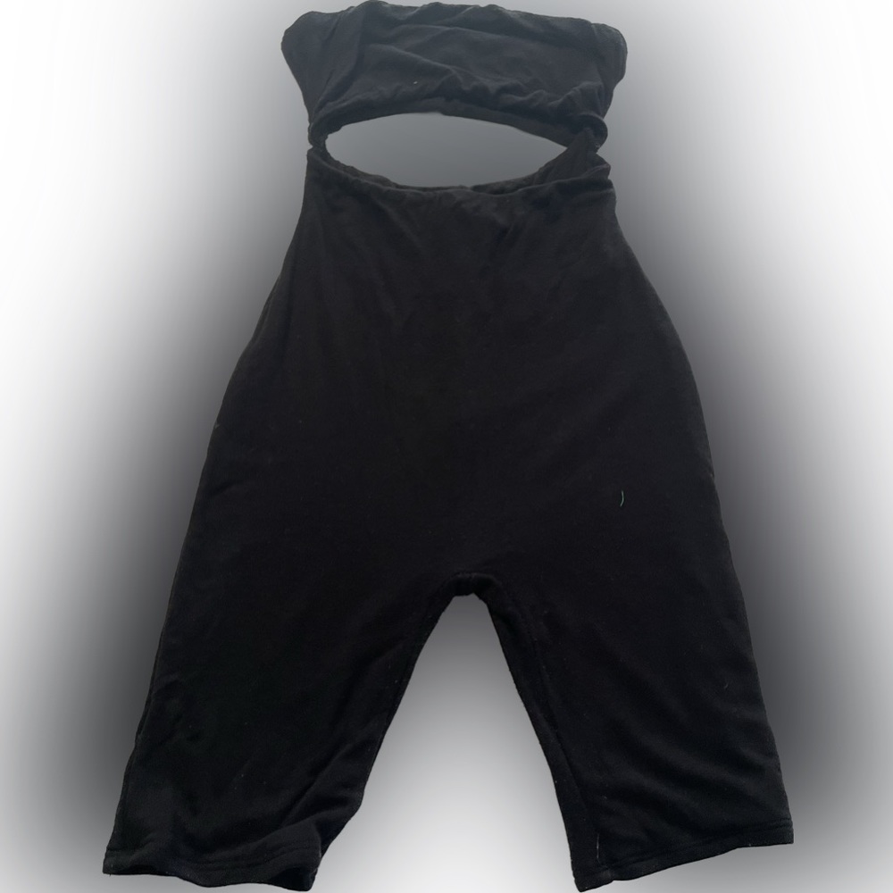 Black bead , medium, black
